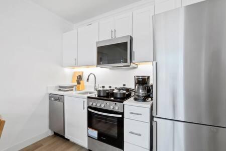 2Br 3Ba Ocean Front Condo On The Boardwalk Cozysuites Atlantic City Eksteriør bilde